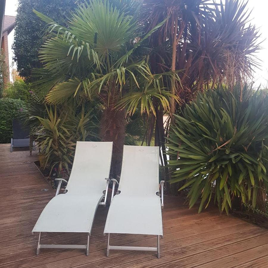 Grande Chambre Entre Caen Et La Mer Chambre Terrasse Jardin Et Piscine Mathieu Luaran gambar